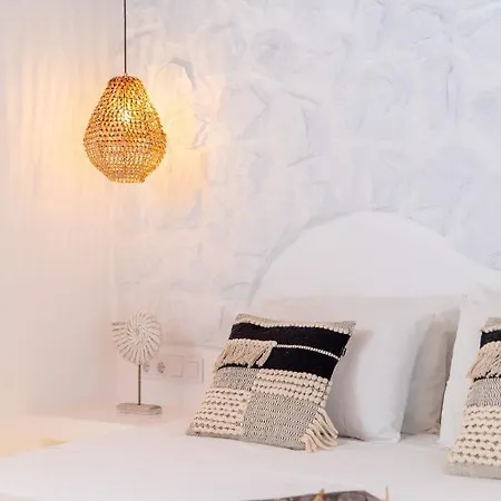 En Lefko Boutique House