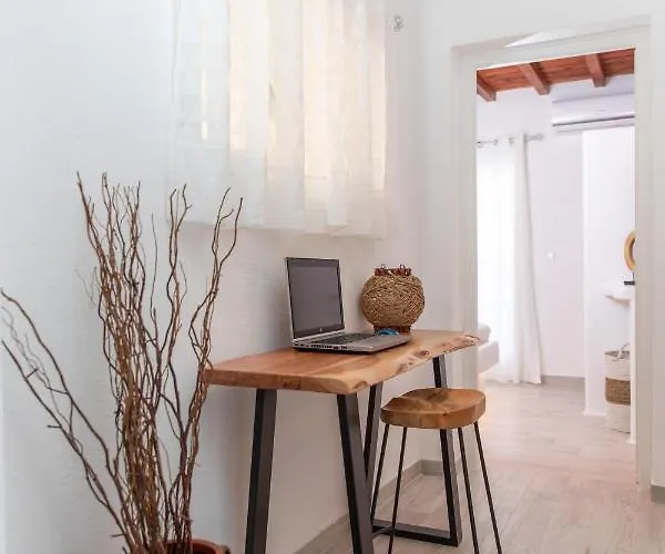 En Lefko Boutique House